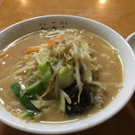 年夜飯 - 飲み干して欲しい一杯❗️味噌ラーメン。自分好みの白味噌に近い、美味しい味噌ラーメンでした。