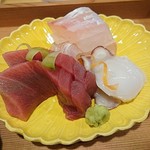 鰻前えとう - 鮪(長崎県壱岐)、真鯛(石巻)、真鯛(石巻)