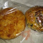 月花堂 - アーモンドタルト、くるみまんじゅう