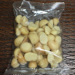 Discover Tropical North Queensland - 料理写真:ROAST & SEA SALTED MACADAMIAS