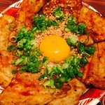 豚料理専門店　銀呈 - 銀呈豚丼”（¥1,000）