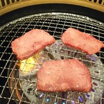 焼肉ギュウミー - 