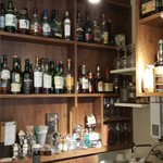 ピッツェリアアンドバー セレーノ - お酒の棚