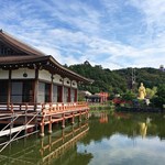 専門店 八ヶ岳高原蕎麦 - 湖上のロケーションもお楽しみいただけるのはこの店の特長