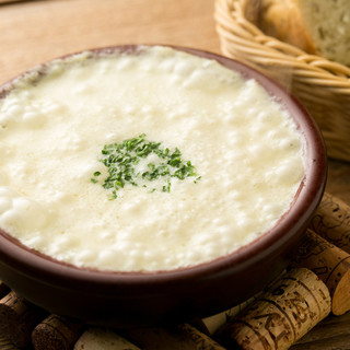 伝統の一歩先へ。美学を大切にしながら進化させたスペイン料理