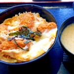 松のや - 牡蠣フライとじ丼の大盛り。¥680。