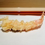 てんぷら 近藤 - 車海老・胴（二本め）