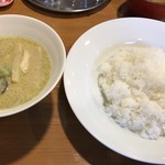 ビストロ 883 - この日の気まぐれカレーは竹の子、茄子、ピーマン、鶏肉のグリーンカレー