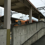 ラ・ペッシュ - ショボい駅に特急が？