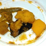 Nan Hausu - 具材はサヤエンドウ、チキン、ニンジン、ブロッコリー、マッシュルーム、ナス。トマトの味もあったような…