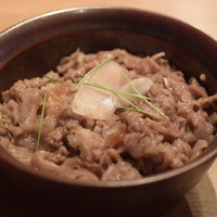 炭火焼肉 なかはら - 牛丼