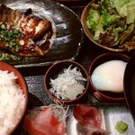 Sakana To Sake Hanatare - ぶり照り焼き定食