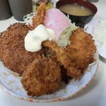 キッチン マミー - メンチ・コロッケ・ヒレカツ750円