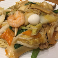 個室中華 頤和園 溜池山王店 - 