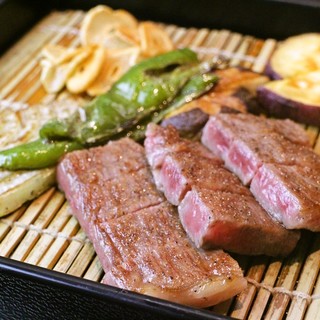 The ultimate luxury and deliciousness of "Specially Selected Japanese Black Beef"