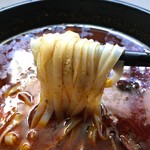 Miss Saigon - 河粉とは、平たいライスヌードルです