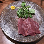 熟成ホルモン・山形牛 炭火焼肉 牛語 - ハツ刺し♪