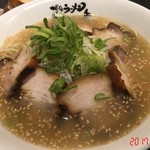 博多ラーメン よかよ - 