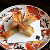 スッポンの春巻きと舞茸の薄衣揚げ