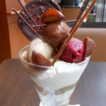 ショコラティエ パレ ド オール - パフェ パレドオール～和栗プレイアム　2160円