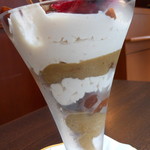 ショコラティエ パレ ド オール - パフェ パレドオール～和栗プレイアム　2160円