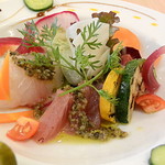 旬の地野菜と魚介の華やかなオードブル