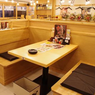 テーブル