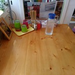 らーめん食堂 ゆうき屋 - 【2017.10.6(金)】テーブル席