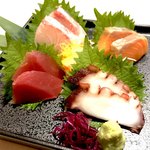 Assortment of 4 types of sashimi