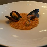 ピャチェーレ - ローストトマトとムール貝のリゾット(1800円)