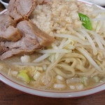 ラーメン二郎 - ねぎがよく合う