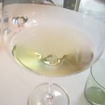 キュイジーヌ[s] ミッシェル・トロワグロ - コルス カルヴィ キュヴェ・ヴィニョラ2016　グラス　￥2376