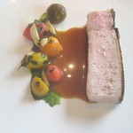 キュイジーヌ[s] ミッシェル・トロワグロ - 鹿児島産コションの背肉 アラシード トマトと海苔