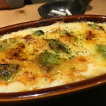 海鮮炭焼 夢源 - 海老とアボカドのグラタン