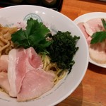 麺屋 六感堂 - 鴨脂の和えそば＋豚と鶏のコンフィ
