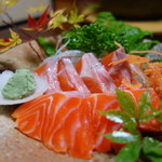 秋神温泉旅館 - 