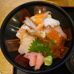 特選海鮮丼