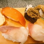 宝田水産 - 玉子、秋鮭、かに味噌、穴子、ホッキ貝