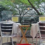 ローダーデール - テラス席