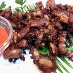 ロムアロイ - 「豚の軟骨揚げ」：「カリカリッ！」と「コリコリッ！」の合わさった、独特の食感♪　焦がしハーブの香りも豊か♪