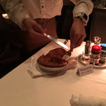 ロウリーズ・ザ・プライムリブ - 