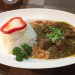 ペルー料理＆バル ALDO - ビーフの香草煮込み煮豆添え
