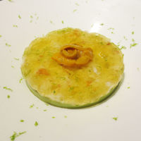 QUAND L'APPETIT VA TOUT VA！ The kitchen＆Wine - ズワイガニとアボカドのムース コンソメジュレとウニ