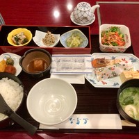 中之島なだ万 - 和朝食