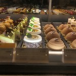 クリオロ - ケーキショーケース