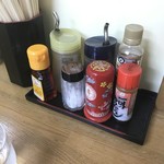 滋養軒 - 卓上。