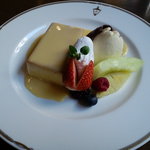 十番館プディングロワイヤル \693