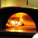 プテカ - 窯の中、薪