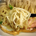 創作麺 やま鳶 - 昆布水を絡める！