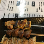 乙狩 - 鉄串がオツ！手前は薬研軟骨。しかも肉厚！